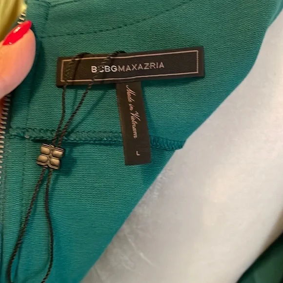 💚BCBG Jewel Green Dress - Picture 3 of 9